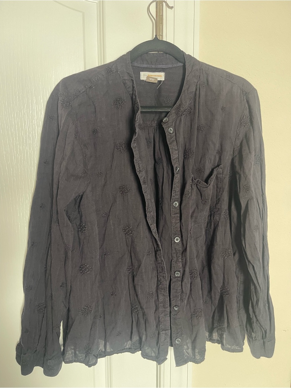 Pilcro Anthropologie Embroidered Button Front Blouse Women’s L Black Boho Cotton